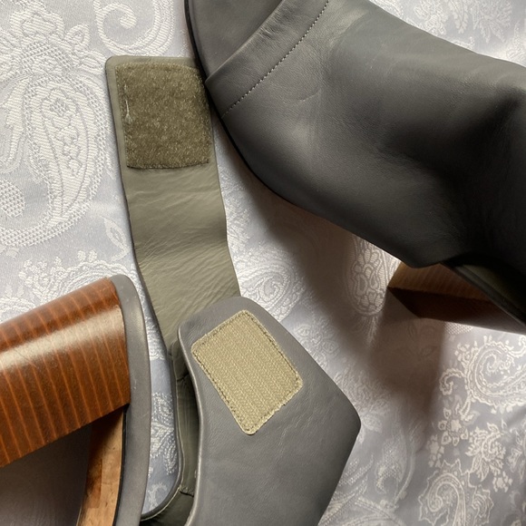 Vince Ankle Open Toe Bootie - Picture 6 of 6